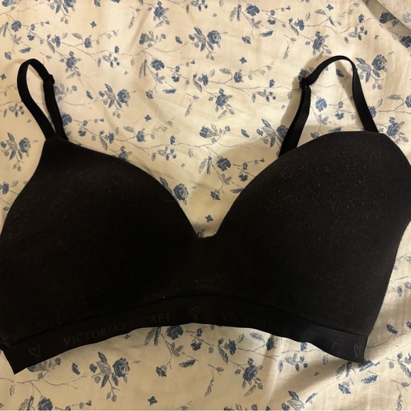 Victoria's Secret Other - Victoria's Secret Elegant Black Bra